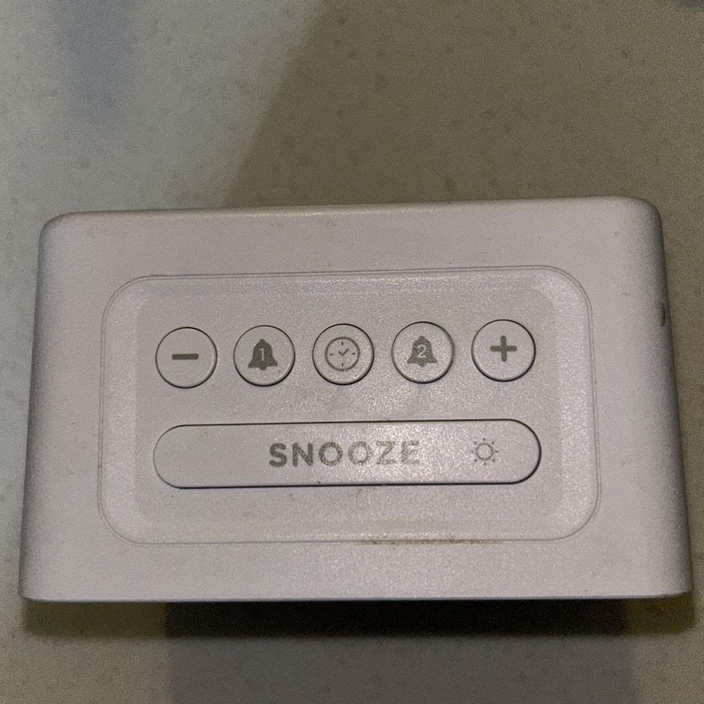 Alarm clock - Picture 2 of 3